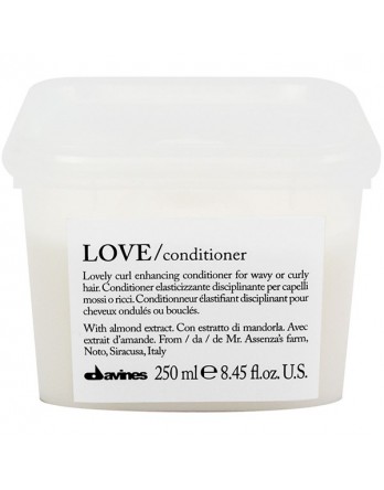 Davines Essential Haircare LOVE/ curl conditioner