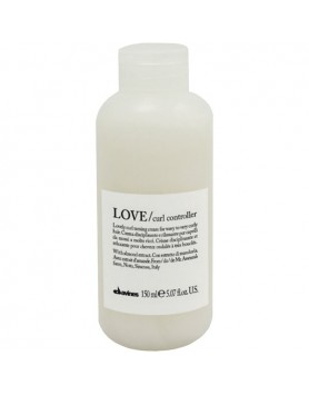 Davines Essential Haircare Love Curl controller