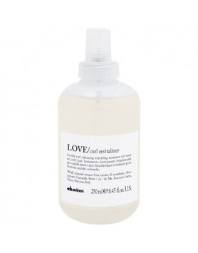 Davines Essential Haircare Love Curl revitalizer